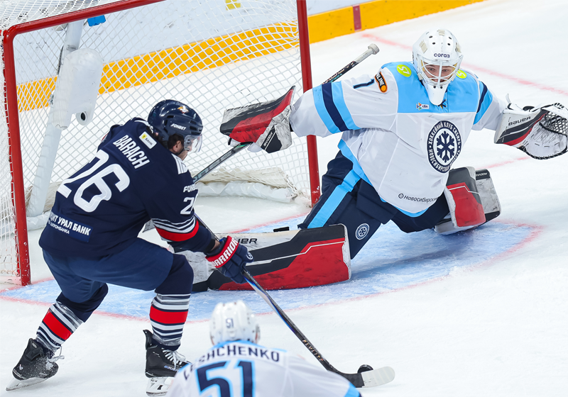 Первая неудача в новом году. «Металлург» дома уступил «Сибири»